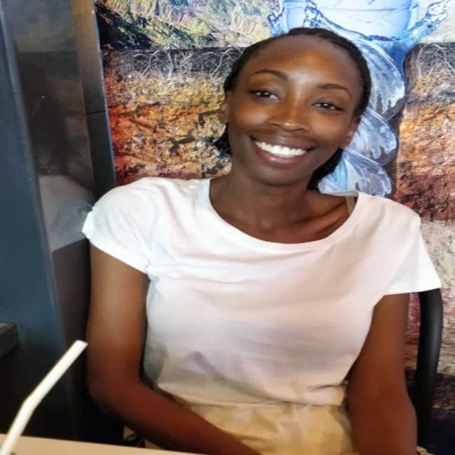 Dentist in Kenya