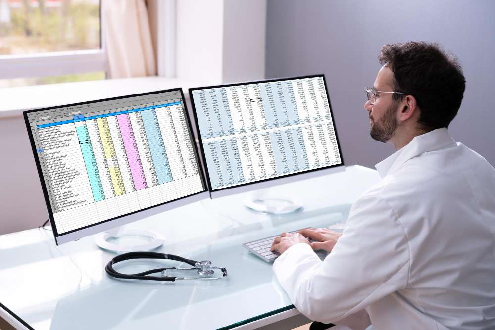 clinic financial dashboard