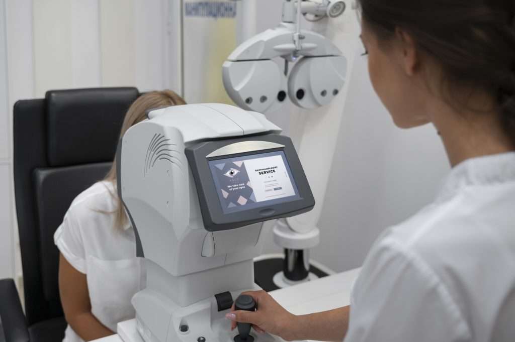 AI in eye surgery