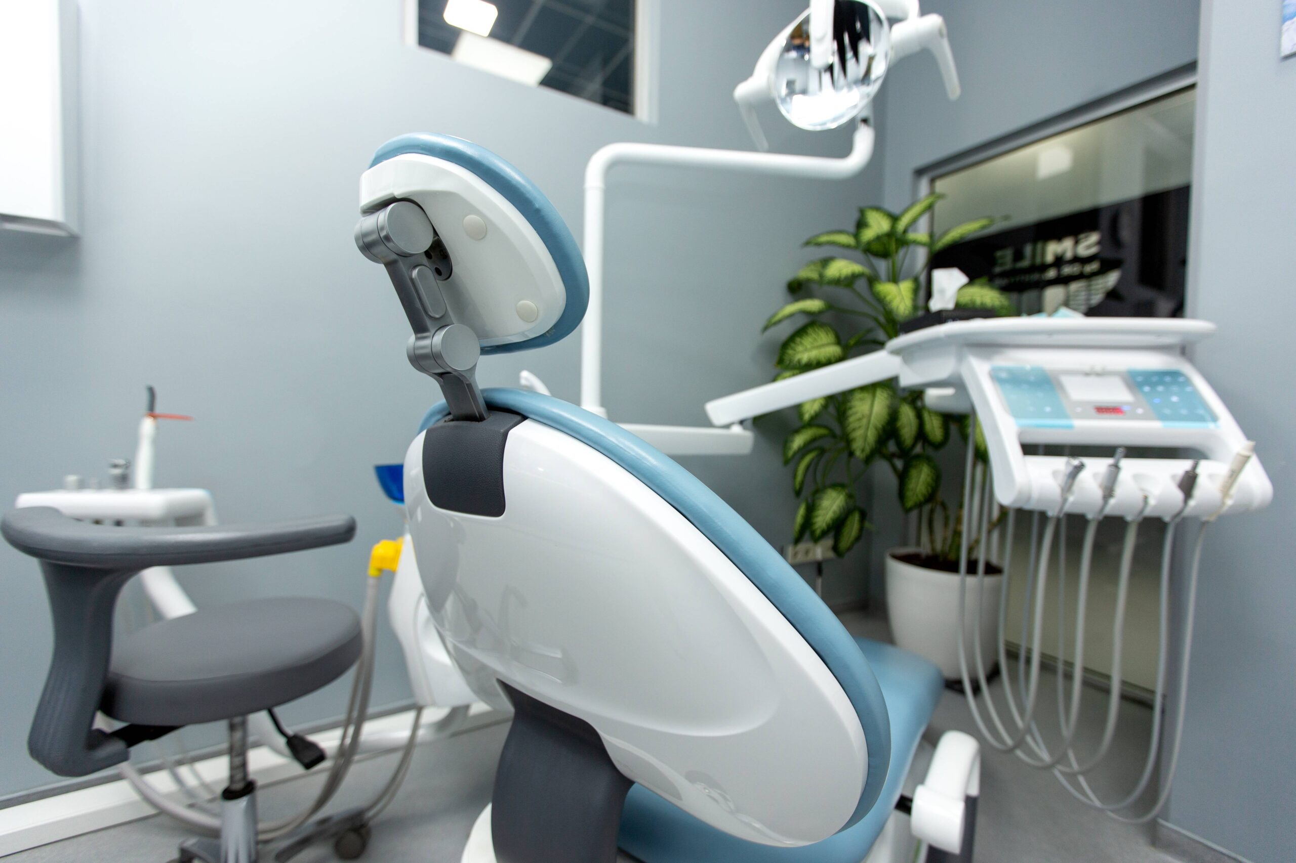 dental clinic equipment list
